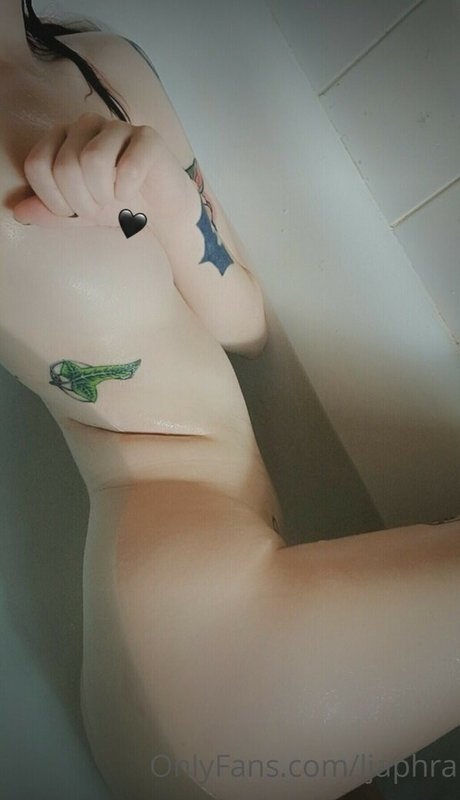 巨尻オンリーファン ポルノ 写真