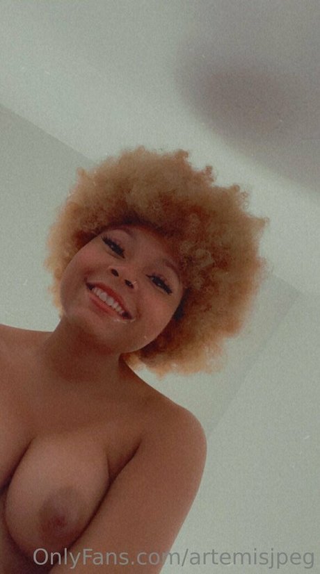 大学生カップルのオンリーファンズ HD 写真