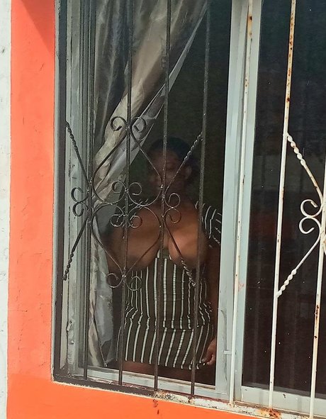 フィットネスインフルエンサーオンリーファンズ パーフェクト 写真