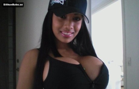 イスラム教徒のオンリーファンズ アートヌード 画像