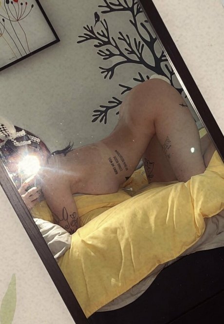 bondagebunn1e 完璧なポルノスター 画像