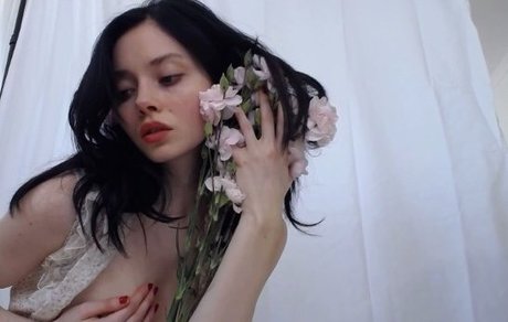 アジア人のティーンの足 オンリーファンズ ポルノ 画像