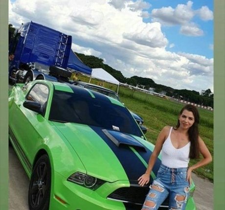 お金 オンリーファンズ 美しい 画像