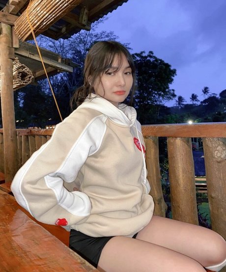 ivyyvon アダルト女優 写真