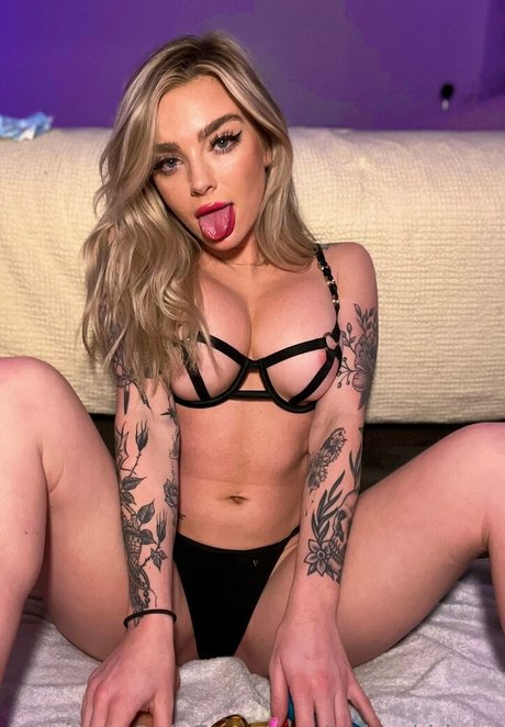 babyykhloee ホットなスター ギャラリー