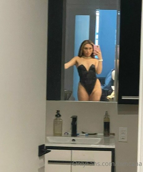 bvncaaa 女優 画像