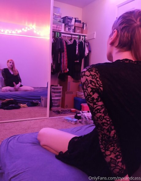 熟女のおまんこオンリーファンズ セクシーヌード 画像