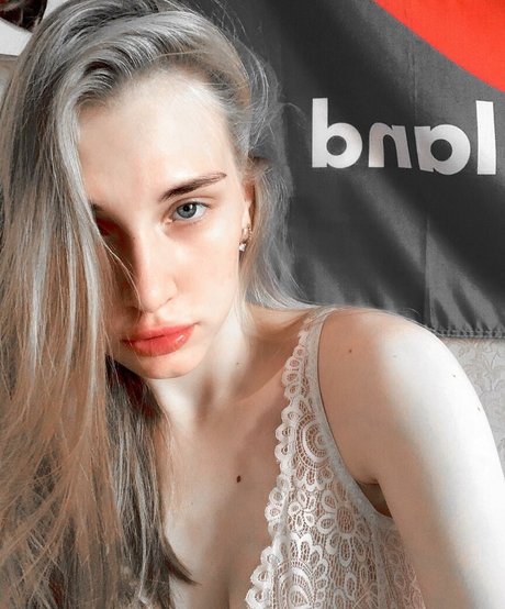 Girl Valerie トップモデル 画像