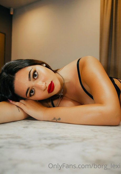 borg lexi ヌードモデル 写真