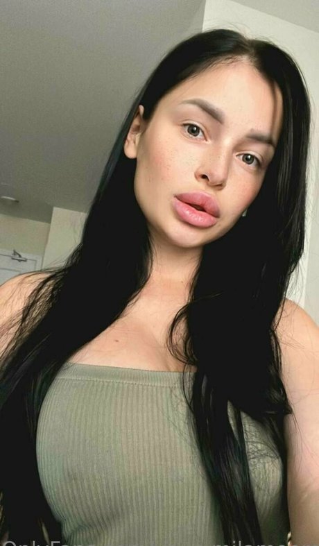 your milamoore セクシーモデル 写真