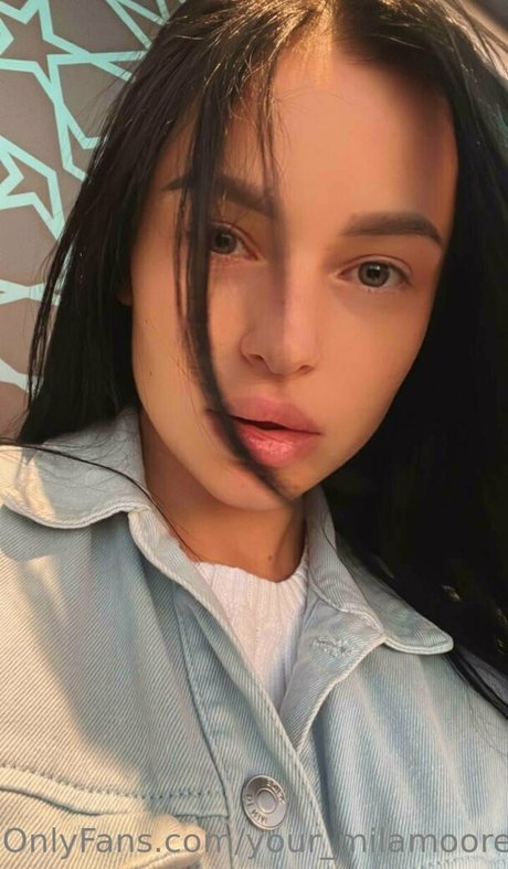 アナル舐めオンリーファンズ 無料裸 画像