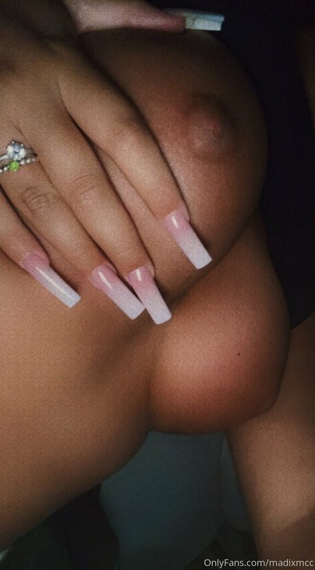 ぽっちゃり 主観視点 OnlyFans 無料ヌード 写真