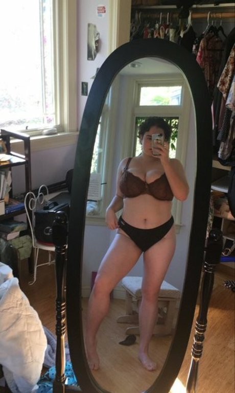 Alida Roos ポルノスター トップ 画像