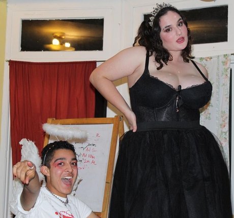 Alida Roos アダルト女優 ギャラリー