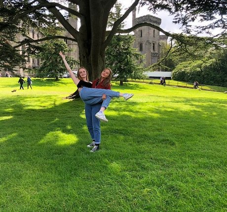 英国のティーンオンリーファン ホット裸 写真