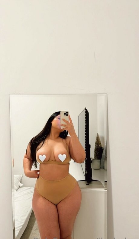 アジアンゴス オンリーファンズ ホット 画像