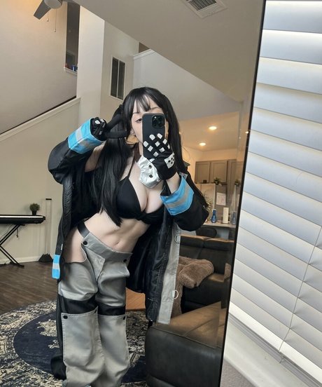 大きなお尻と巨乳のオンリーファンズ ホットセクシー ギャラリー