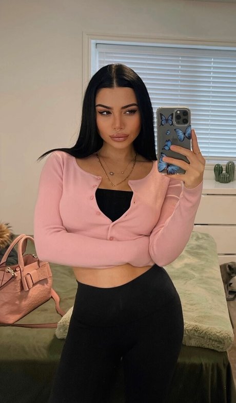 巨乳アナルOnlyFans 無料 写真