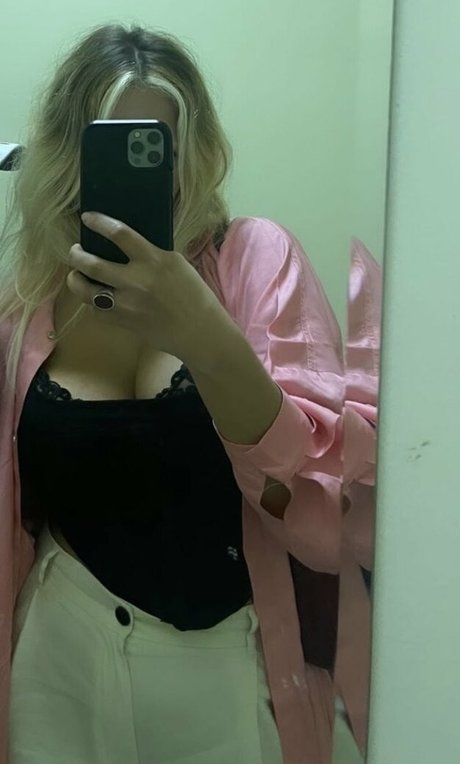 caracagl アダルト女優 画像