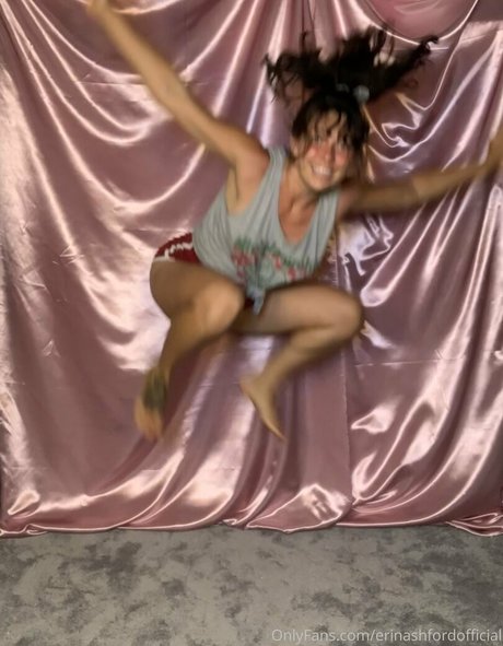 erinashfordofficial ホットなスター 写真