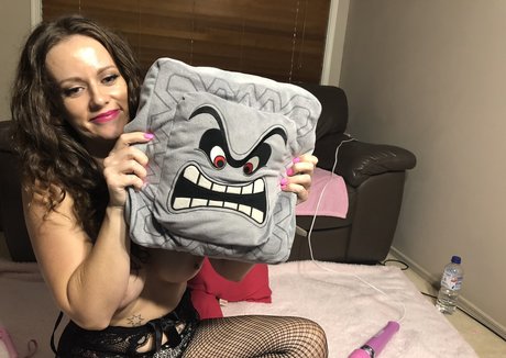 クリスマスヌードOnlyFans えろ ギャラリー