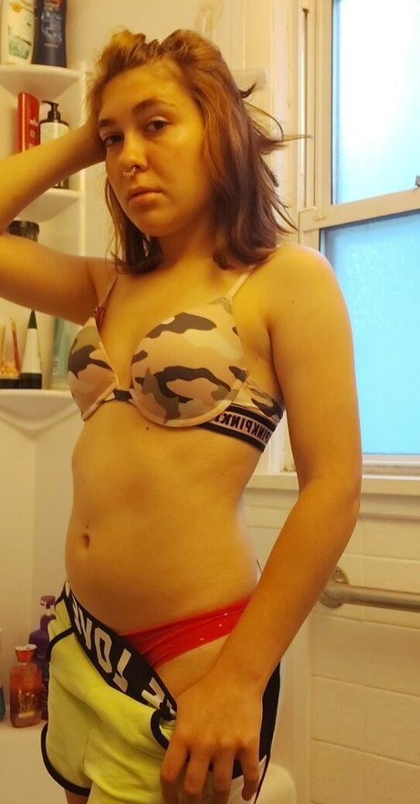 ヴィゴ・オンリーファンズ アート裸 ギャラリー