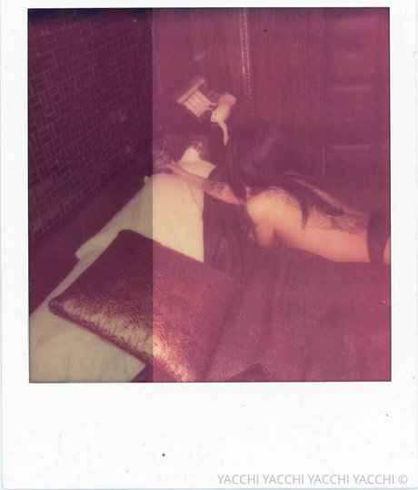 yacchi 裸の女優 ギャラリー
