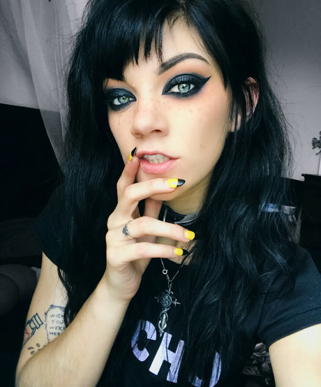 Gianna Frankenstein アート女優 ギャラリー