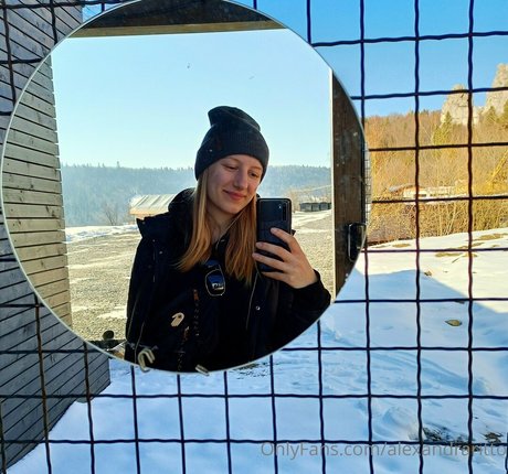 手コキ 主観視点 オンリーファンズ ヌード 写真