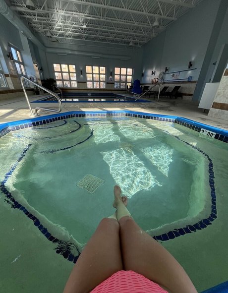 ポーグガールズオンリーファン 無料裸 写真