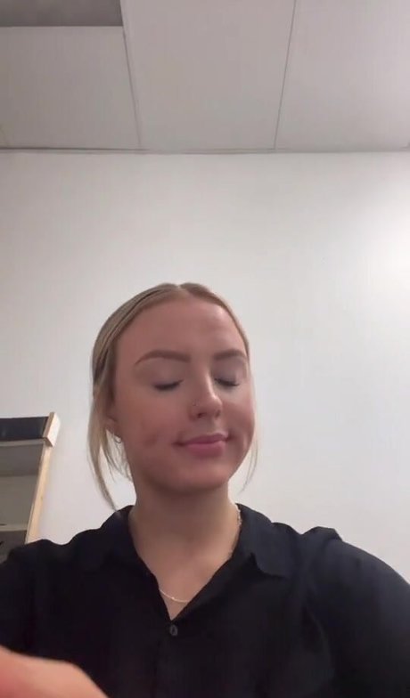 成熟した黒人女性オンリーファンズ エロチック 写真