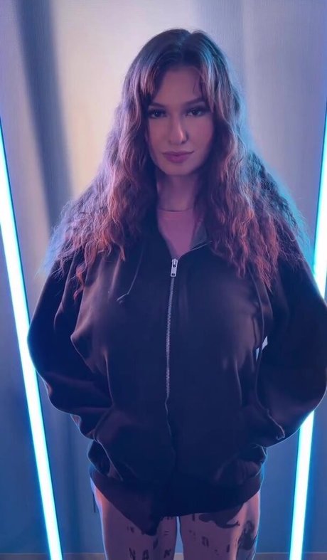 Estallia ポルノスター xxx 画像