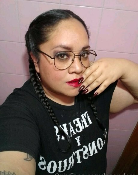 美しい顔のOnlyFans トップ ギャラリー