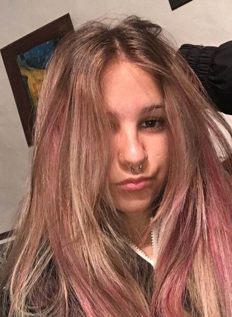 Agus Loudeiro ホットなポルノスター ギャラリー