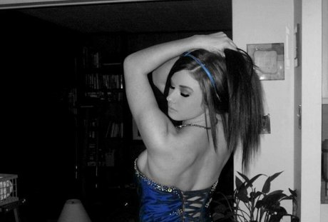 巨乳ティーンオンリーファンズ セクシーヌード ギャラリー