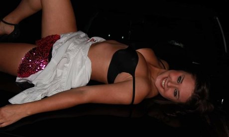 BBW TS オンリーファンズ セクシーヌード 写真