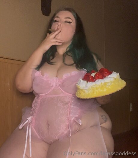 BBW パウグ オンリーファンズ ポルノ 画像