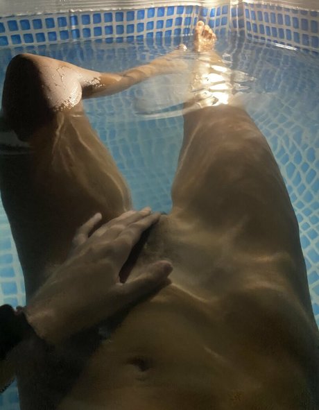 ボールズオンリーファンズ ヌード 写真