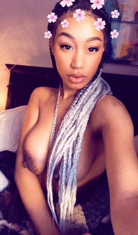 Nia Simone 素敵なスター 画像