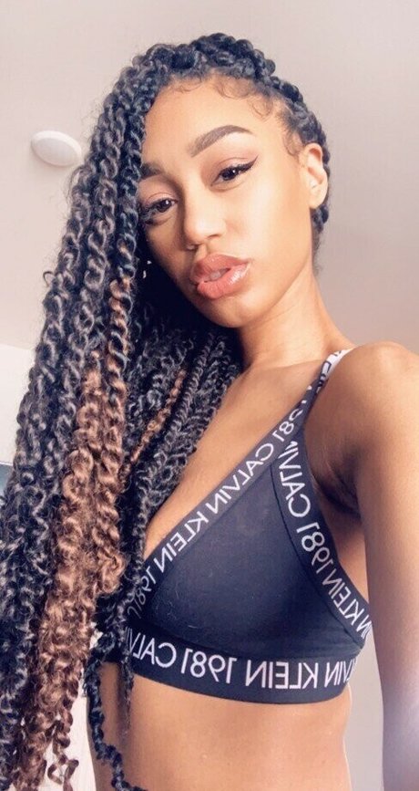 Nia Simone 最高のモデル ギャラリー