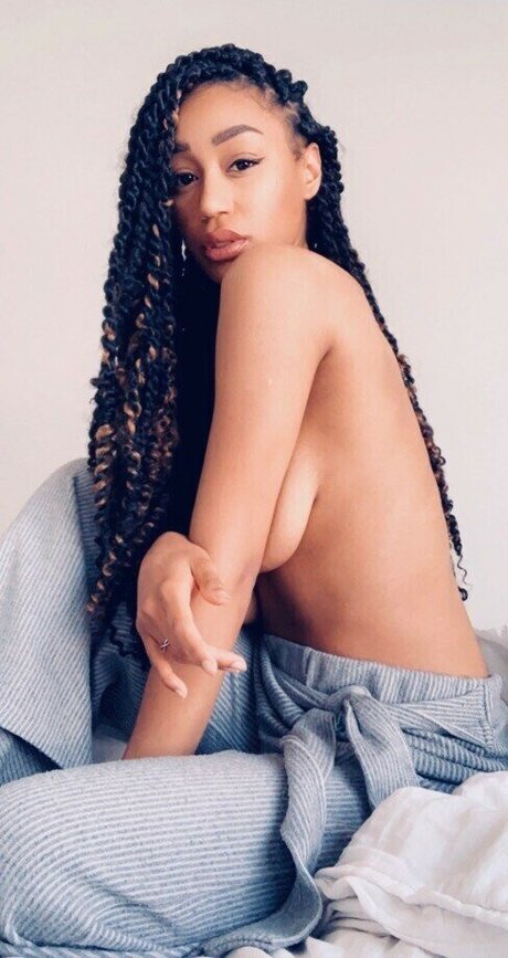 Nia Simone 無料スター 写真