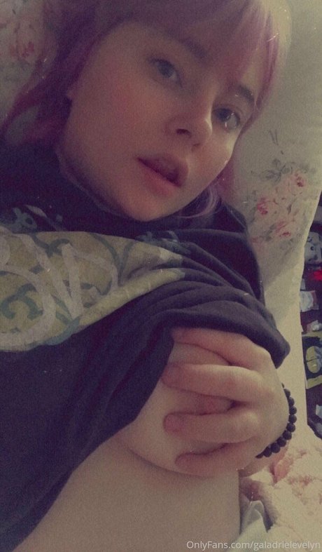 galadrielevelyn ポルノスター トップ 写真