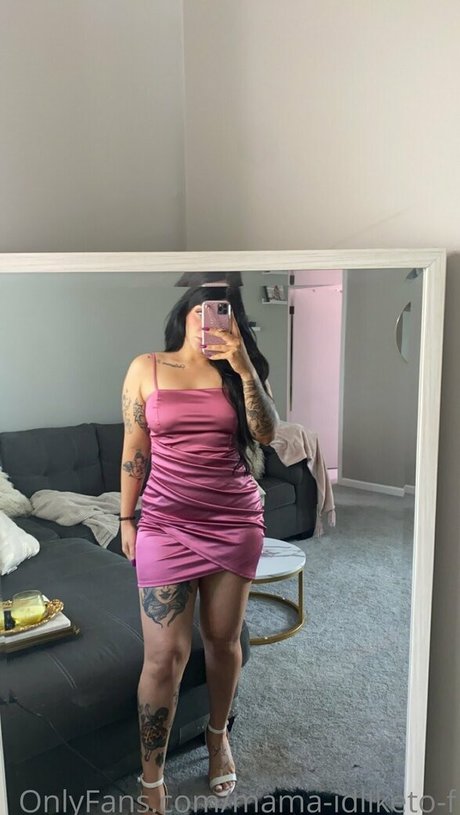 マイクロTバックOnlyFans セクシー ギャラリー