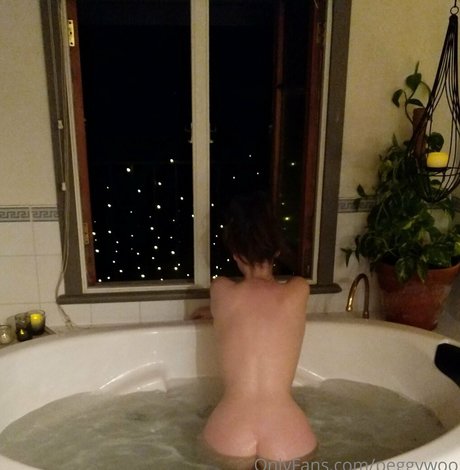 ポーグガールズオンリーファン ポルノ 写真