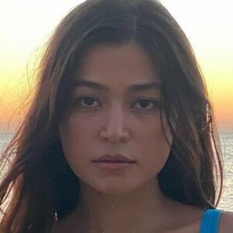 18歳のオンリーファンズ アート裸 アーカイブ