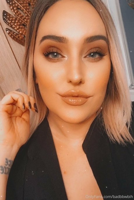 luxxxstone ホットなスター 画像