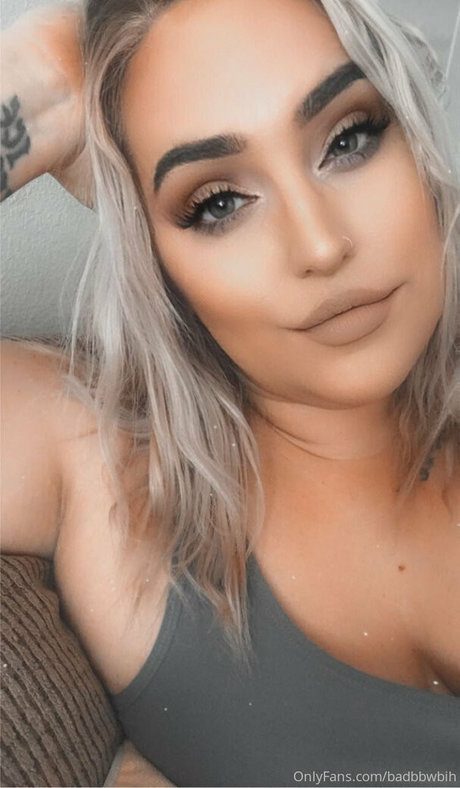 逆騎乗位 オンリーファンズ 無料アダルト 写真