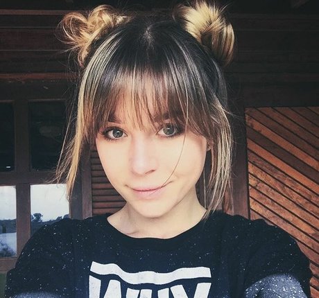 Guerlain ポルノスター 画像