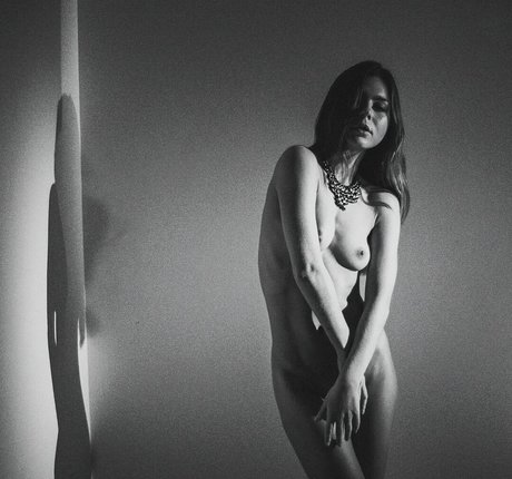 巨大なチンポを持つシーメールオンリーファンズ ベスト 写真