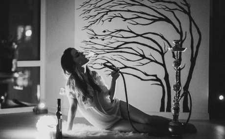 巨大なチンポを持つシーメールオンリーファンズ 無料ポルノ アーカイブ